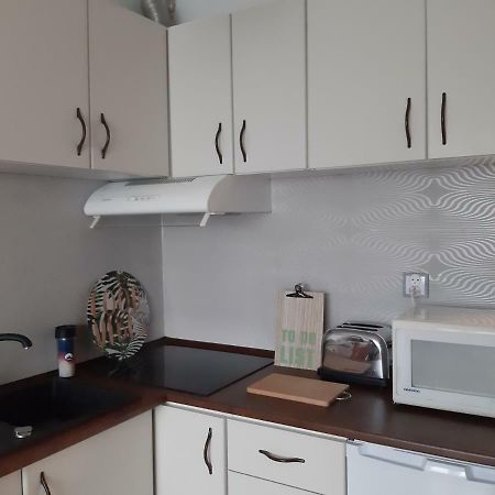 Apartament Beksa Appartamento Sanok Esterno foto