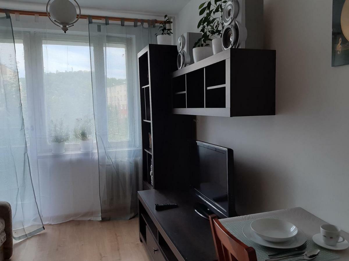 Apartament Beksa Appartamento Sanok Esterno foto