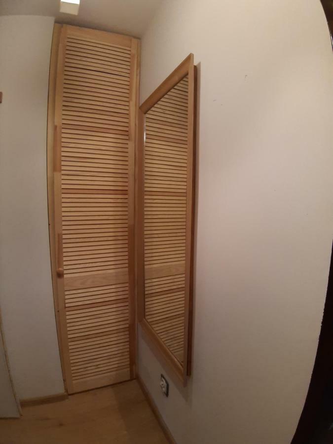 Apartament Beksa Appartamento Sanok Esterno foto